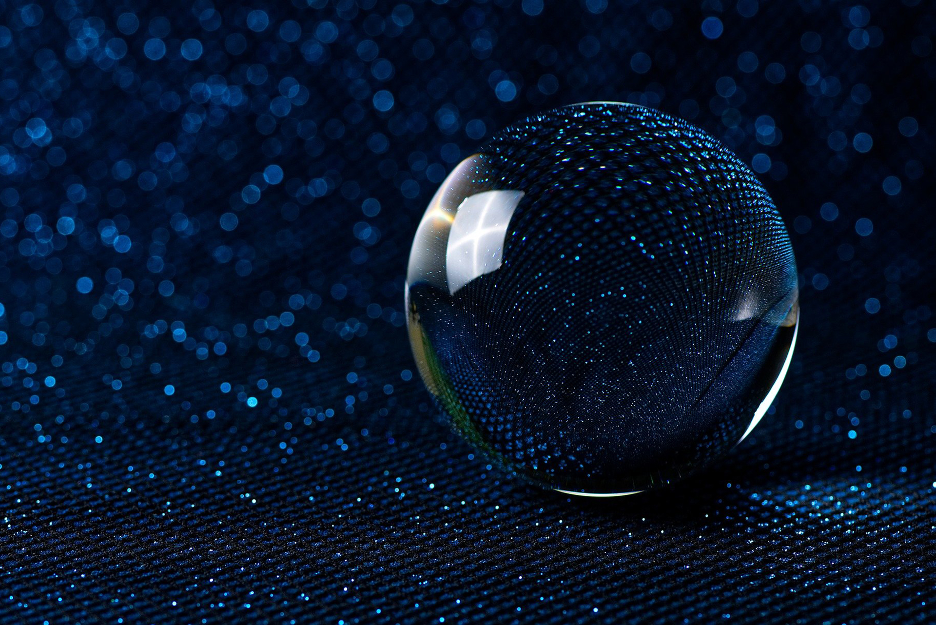 crystal-ball-photography-3999047_1920